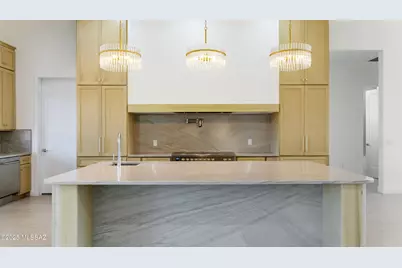 2537 N Lloyd Bush Drive, Tucson, AZ 85745 - Photo 10