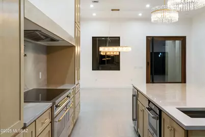 2537 N Lloyd Bush Drive, Tucson, AZ 85745 - Photo 14