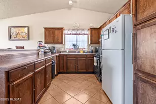 6050 S Springbrook Dr, Tucson, AZ 85746 - Photo 10