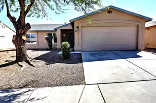 8966 E Fairway Groves Dr, Tucson, AZ 85730 - Photo 2