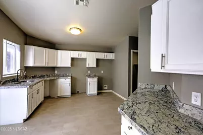 8966 E Fairway Groves Drive, Tucson, AZ 85730 - Photo 10