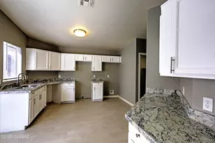 8966 E Fairway Groves Dr, Tucson, AZ 85730 - Photo 10