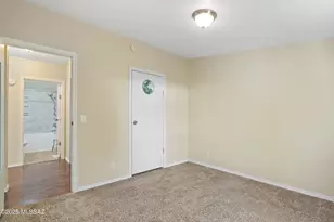 6205 E Rough Rock Dr, Tucson, AZ 85756 - Photo 14