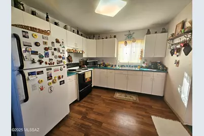 24825 E Comanche Trail, Benson, AZ 85602 - Photo 12