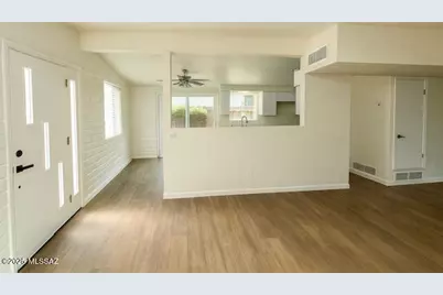 206 W Blacklidge Drive, Tucson, AZ 85705 - Photo 4