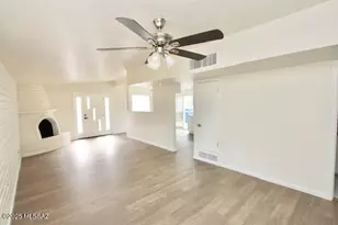 206 W Blacklidge Dr, Tucson, AZ 85705 - Photo 6