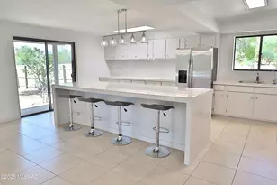 8262 E Camino Herradura, Tucson, AZ 85750 - Photo 4