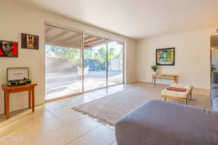 7426 E Montecito Dr, Tucson, AZ 85710 - Photo 16