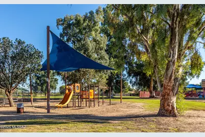 7426 E Montecito Drive, Tucson, AZ 85710 - Photo 38