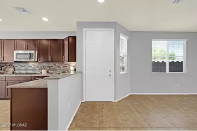 7991 S Dolphin Way, Tucson, AZ 85756 - Photo 4