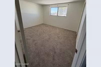 1246 S Camino Seco, Tucson, AZ 85710 - Photo 6