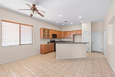 7491 S Woodbury Grove Drive, Tucson, AZ 85757 - Photo 4