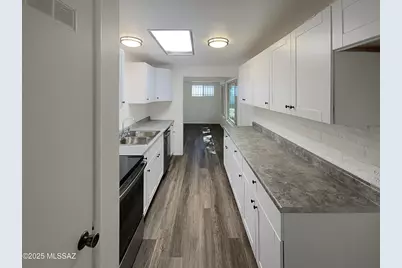 9159 E Broadway Boulevard #A, Tucson, AZ 85710 - Photo 2