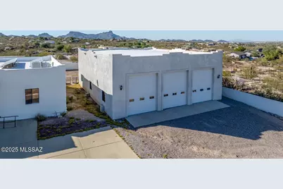 6241 N Panorama Drive, Tucson, AZ 85743 - Photo 2