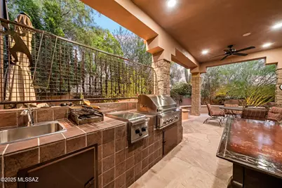 6882 E Desert Wind Court, Tucson, AZ 85750 - Photo 36