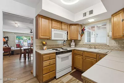186 S Paseo Seco, Green Valley, AZ 85614 - Photo 6
