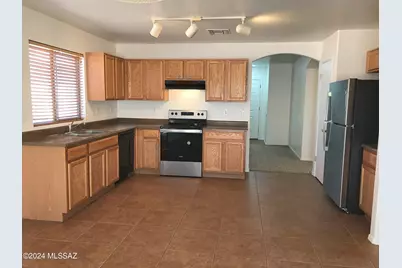 2062 W Silver Meadow Place, Tucson, AZ 85745 - Photo 12