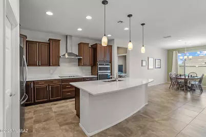 7068 W Cliff Spring Trail, Marana, AZ 85658 - Photo 10