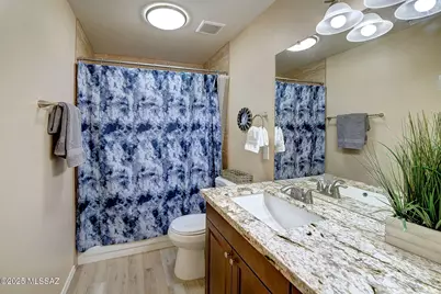 10527 N Camino Rosas Nuevas, Oro Valley, AZ 85737 - Photo 18