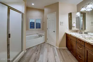 10527 N Camino Rosas Nuevas, Oro Valley, AZ 85737 - Photo 12