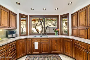 6475 N Ventana Canyon Dr, Tucson, AZ 85750 - Photo 16