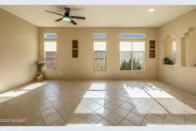 13295 N Heritage Gateway Avenue, Marana, AZ 85658 - Photo 6