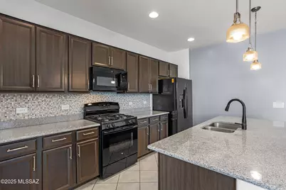 960 W Calle Zoca, Sahuarita, AZ 85629 - Photo 4