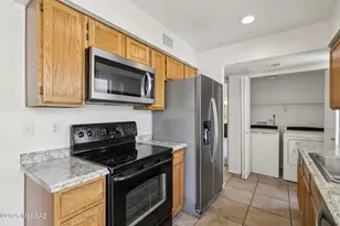 2462 N Palo Santo Dr, Tucson, AZ 85745 - Photo 10