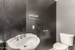 10010 E Domenic Ln, Tucson, AZ 85730 - Photo 16