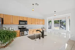 9931 N Sand Dollar Ct, Tucson, AZ 85743 - Photo 14