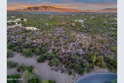 5030 Crestview Drive #2, Tucson, AZ 85745 - Photo 6