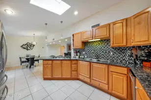 10155 E Prince Rd, Tucson, AZ 85749 - Photo 8