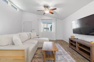 997 W Paria Ln, Tucson, AZ 85704 - Photo 8