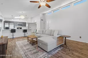 997 W Paria Ln, Tucson, AZ 85704 - Photo 4