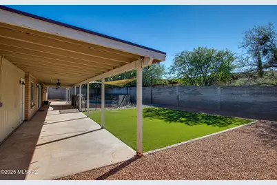 8200 E Wrightstown Terrace Court, Tucson, AZ 85715 - Photo 26
