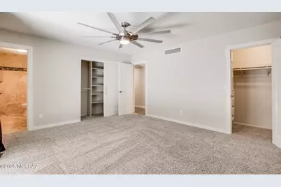 8200 E Wrightstown Terrace Court, Tucson, AZ 85715 - Photo 12