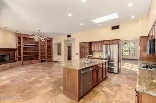 1975 W Muirhead Loop, Oro Valley, AZ 85737 - Photo 12