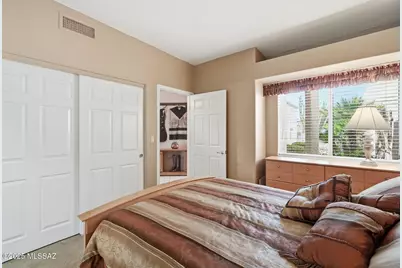 563 W Via Rosaldo, Green Valley, AZ 85614 - Photo 26
