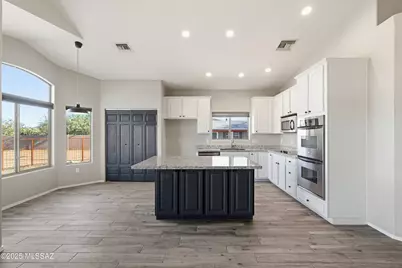 17821 S Golden Valley Drive, Sahuarita, AZ 85629 - Photo 12