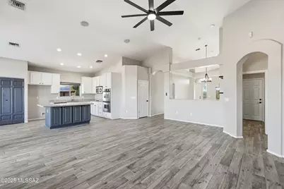 17821 S Golden Valley Drive, Sahuarita, AZ 85629 - Photo 10