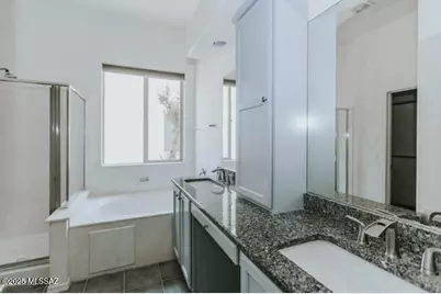 7649 W Desert Spirits Drive, Tucson, AZ 85743 - Photo 8