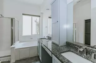 7649 W Desert Spirits Dr, Tucson, AZ 85743 - Photo 8