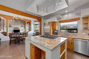 766 W Silver Eagle Ct, Oro Valley, AZ 85755 - Photo 12