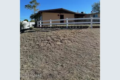 1485 N Calle Valencia, Oracle, AZ 85623 - Photo 2