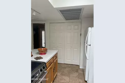 1200 E River Road #B-26, Tucson, AZ 85718 - Photo 12