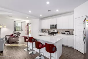 6322 S Crescent Peak Dr, Tucson, AZ 85706 - Photo 10