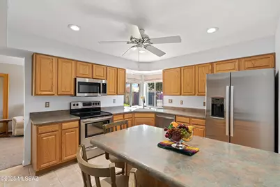7451 E La Cienega Drive, Tucson, AZ 85715 - Photo 2