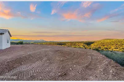 1866 Circulo Bulgaro, Rio Rico, AZ 85648 - Photo 32