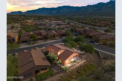 203 E Brearley Drive, Oro Valley, AZ 85737 - Photo 6