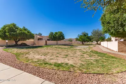 7872 E 35th Street, Tucson, AZ 85710 - Photo 28